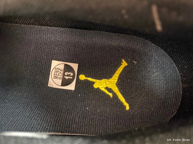 1st Kicks Shoes FJ0395-100 17 Jordan Lightning Low Air 0731